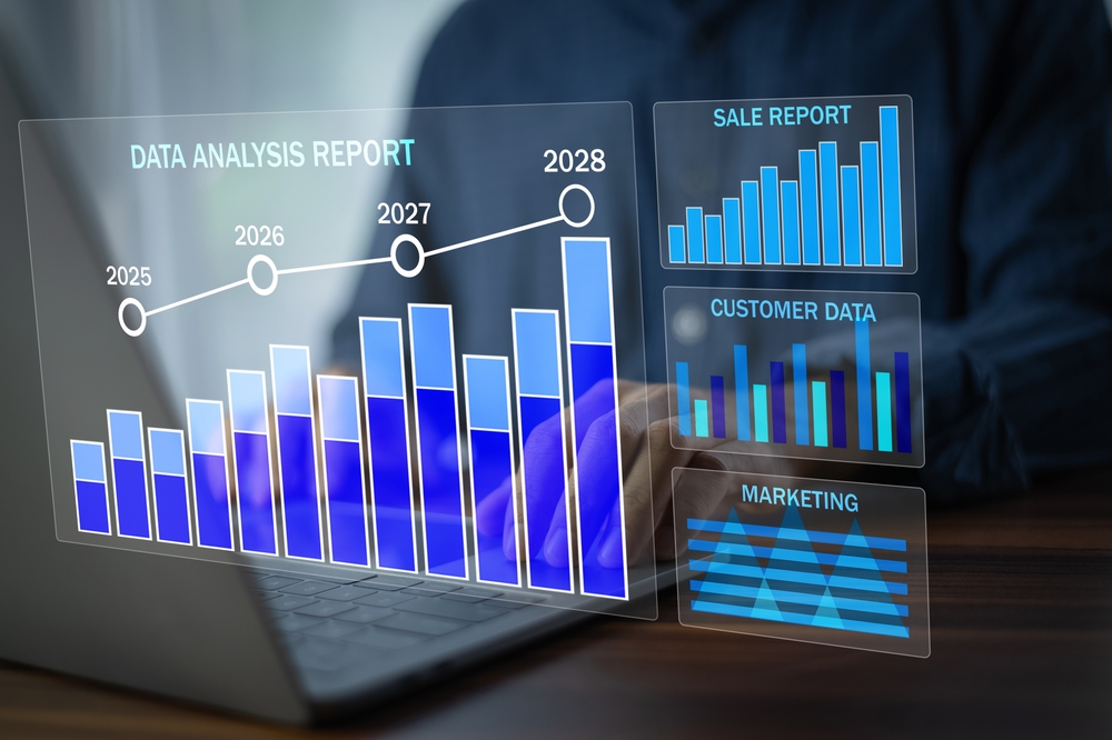 Data,Analytics,Concept,,Data,Annotation,,Data,Analysis,,Businessman,Use,Laptop